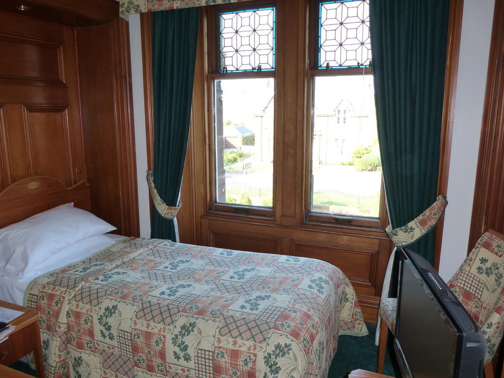 Somerton House Hotel Lockerbie Oda fotoğraf